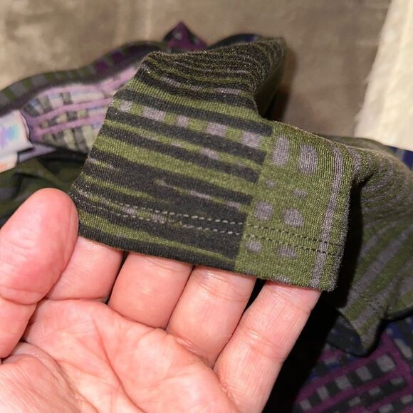 LuLaRoe XS Purple Green Gray Blue Crewneck Short Sleeve Hi Low Dress - Picture 11 of 12